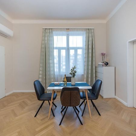 Charming Apartment Near Prater Bécs Kültér fotó