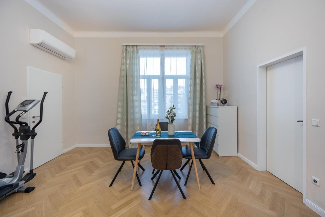 Charming Apartment Near Prater Bécs Kültér fotó
