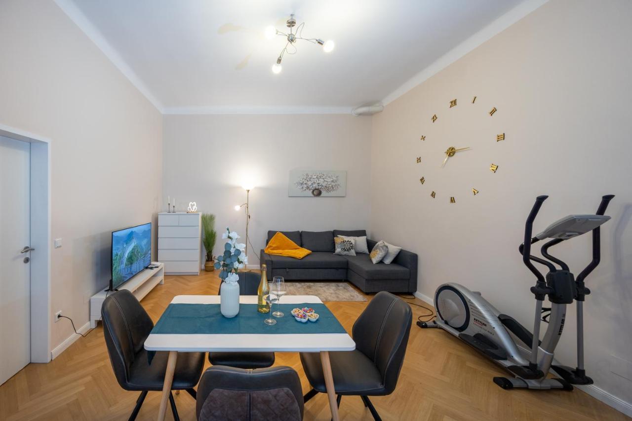 Charming Apartment Near Prater Bécs Kültér fotó